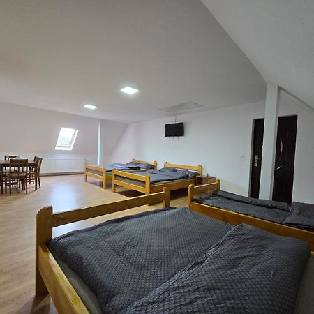 Antal Guesthouse Ghimeş-Făget Exteriör bild