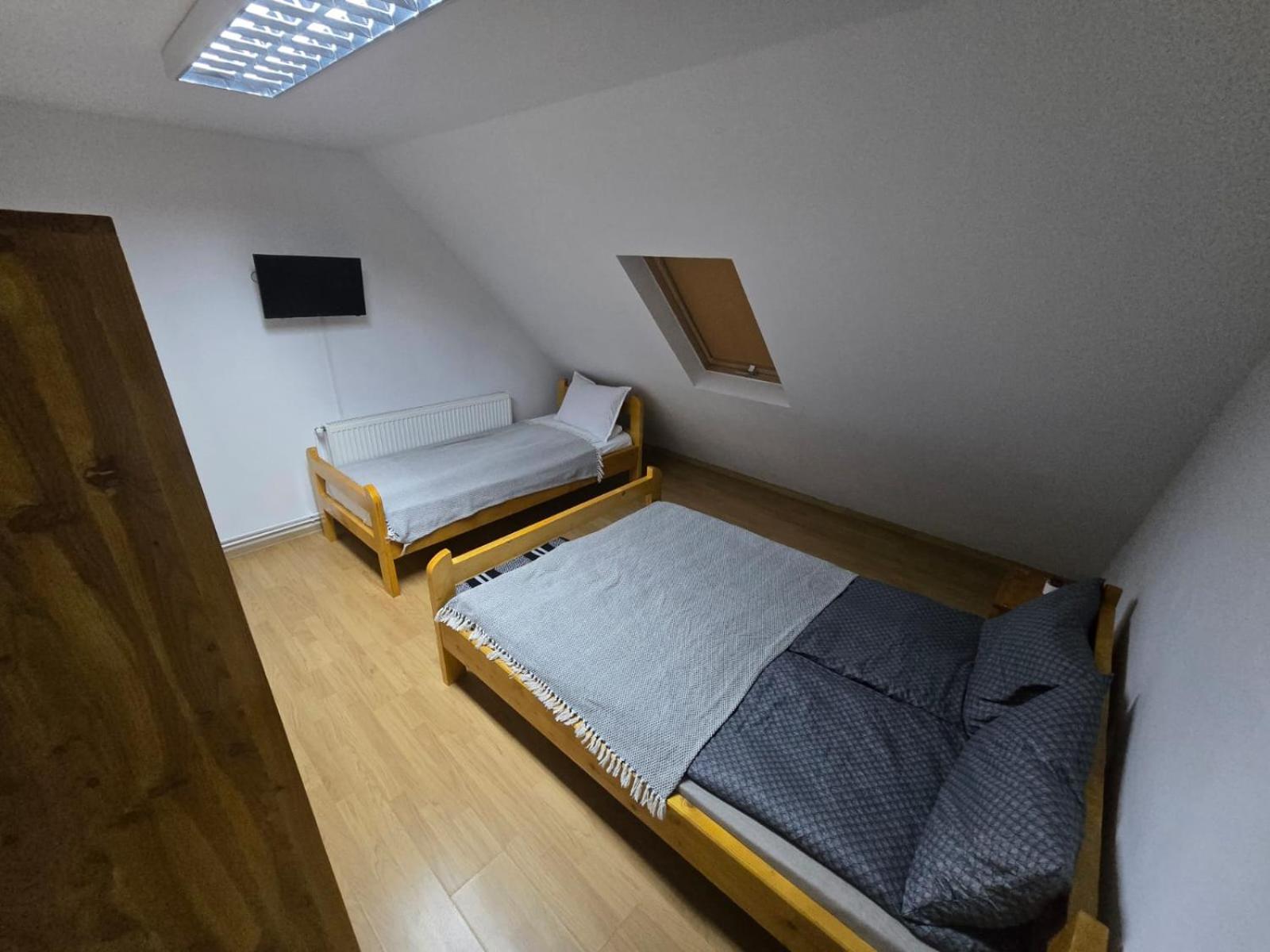 Antal Guesthouse Ghimeş-Făget Exteriör bild
