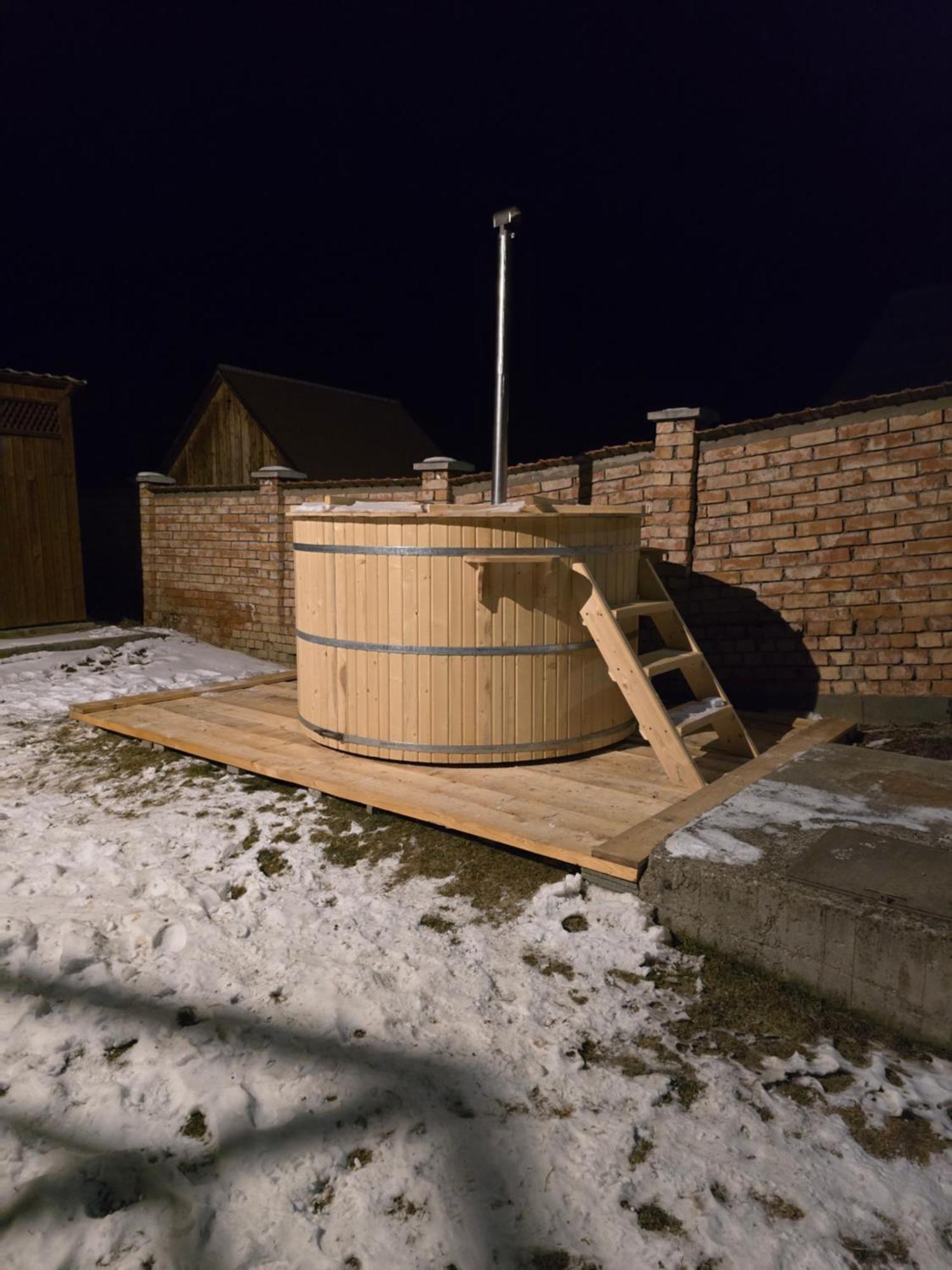 Antal Guesthouse Ghimeş-Făget Exteriör bild